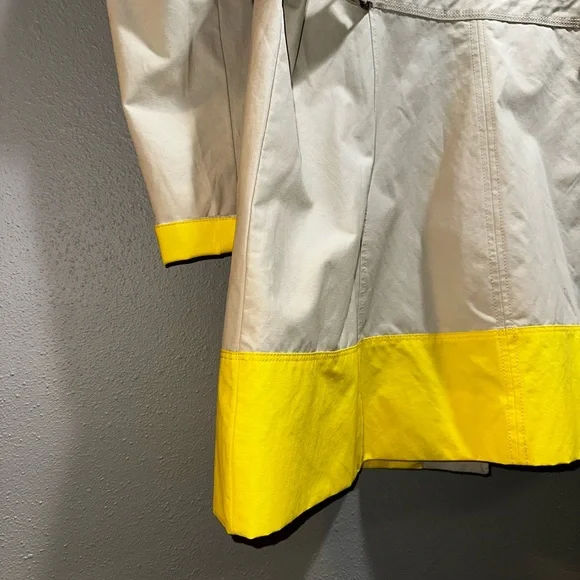 Eddie Bauer Vintage Beige and Yellow Women's Rain Jacket size XL - Picture 9 of 13